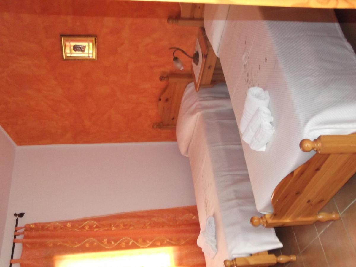 Hotel Il Nido Dell'Aquila Villanova Strisaili ภายนอก รูปภาพ