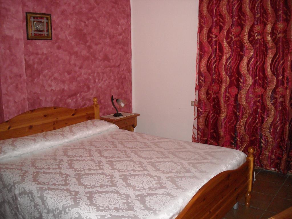 Hotel Il Nido Dell'Aquila Villanova Strisaili ห้อง รูปภาพ