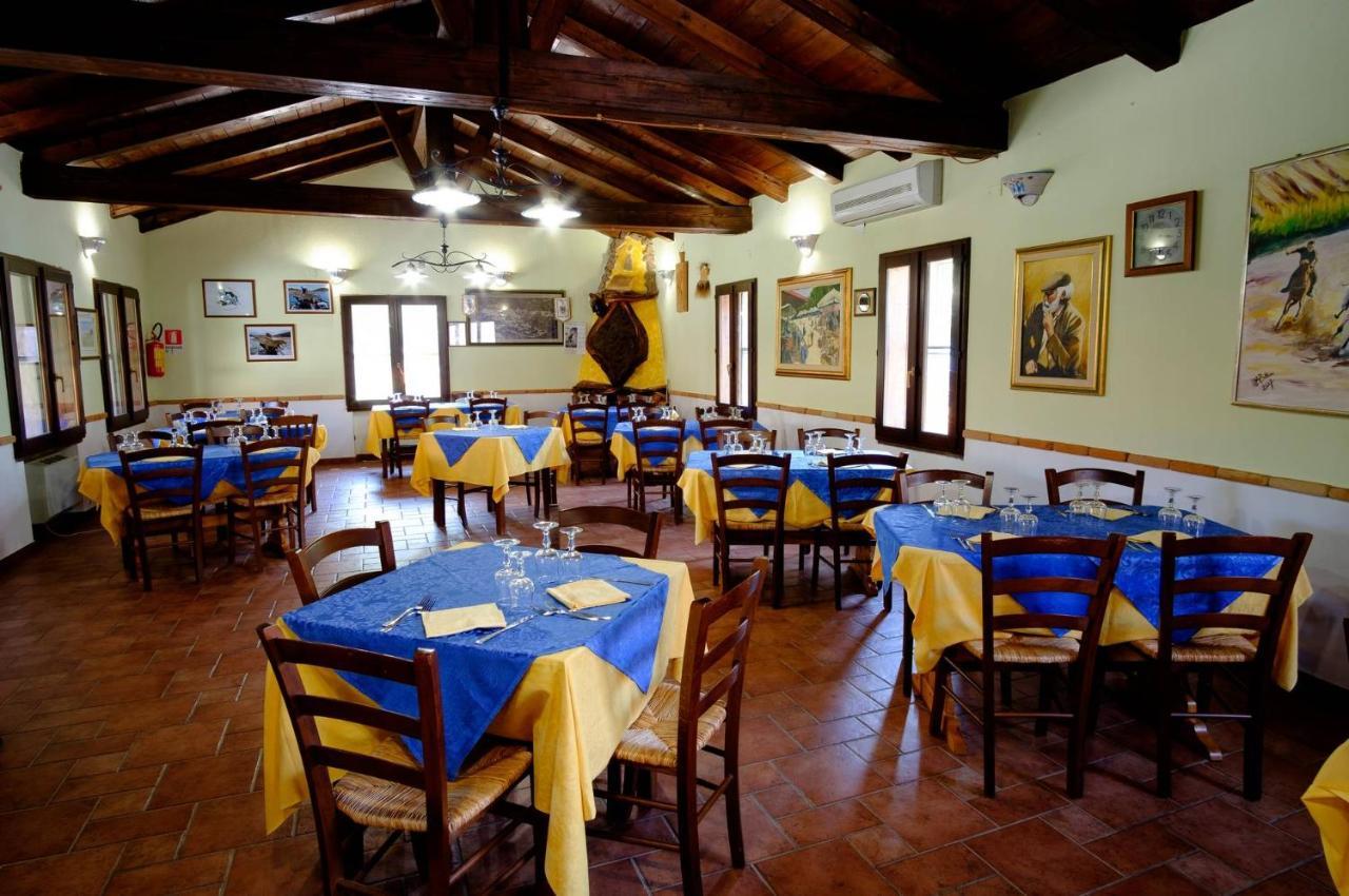 Hotel Il Nido Dell'Aquila Villanova Strisaili ภายนอก รูปภาพ