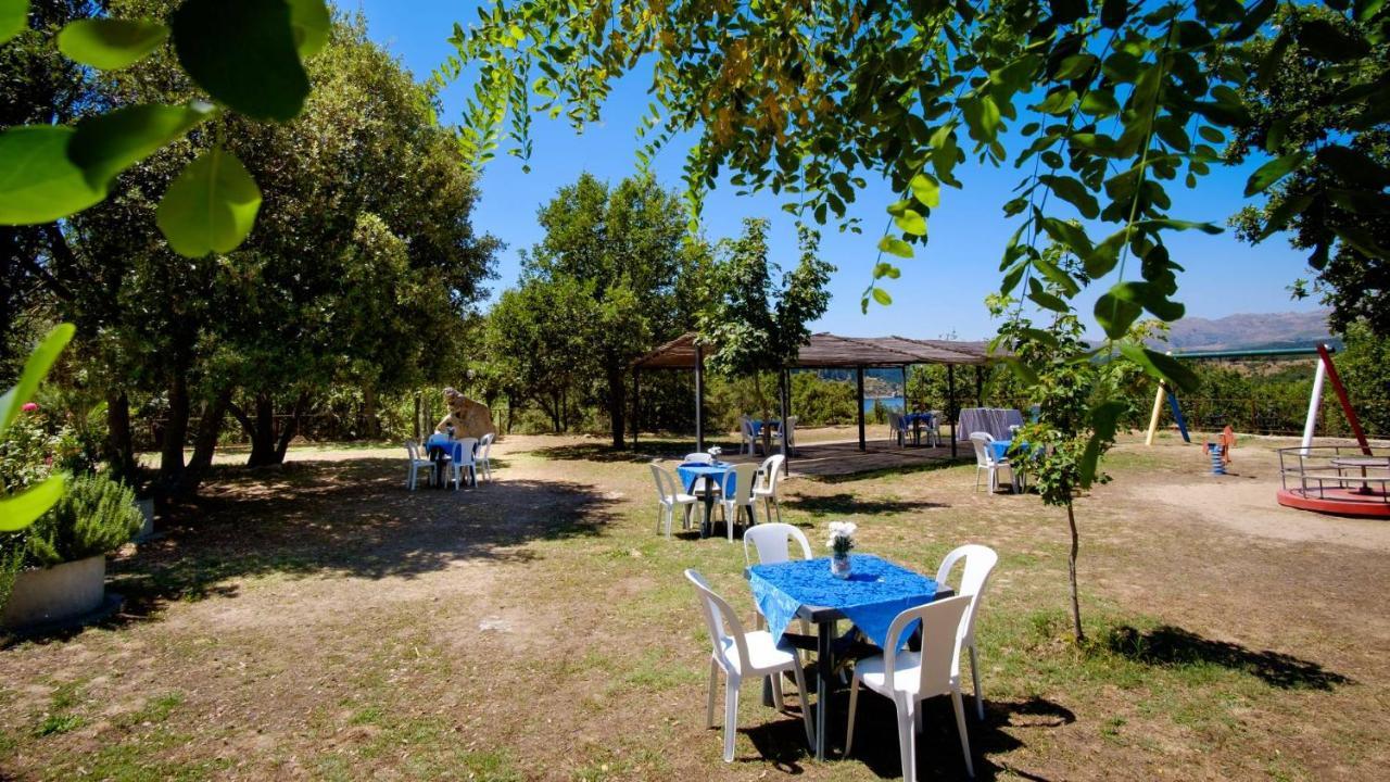 Hotel Il Nido Dell'Aquila Villanova Strisaili ภายนอก รูปภาพ