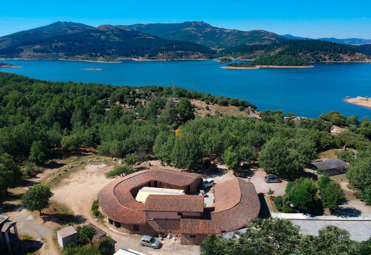 Hotel Il Nido Dell'Aquila Villanova Strisaili ภายนอก รูปภาพ